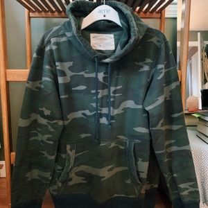 AEO Camo Hoodie🌞